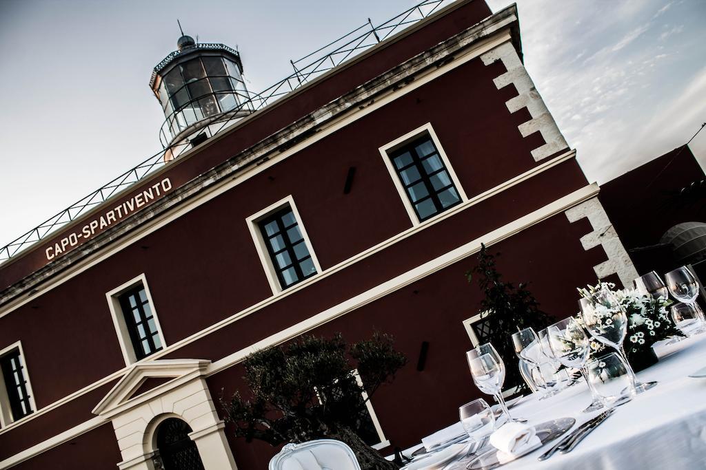 Faro Capo Spartivento Chia Esterno foto