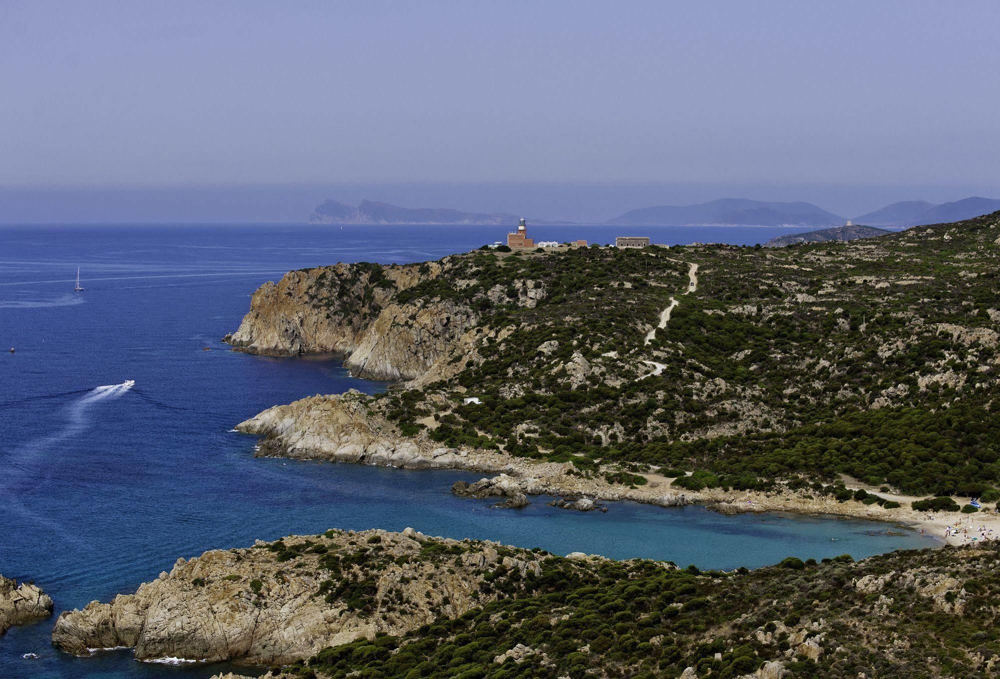 Faro Capo Spartivento Chia Esterno foto