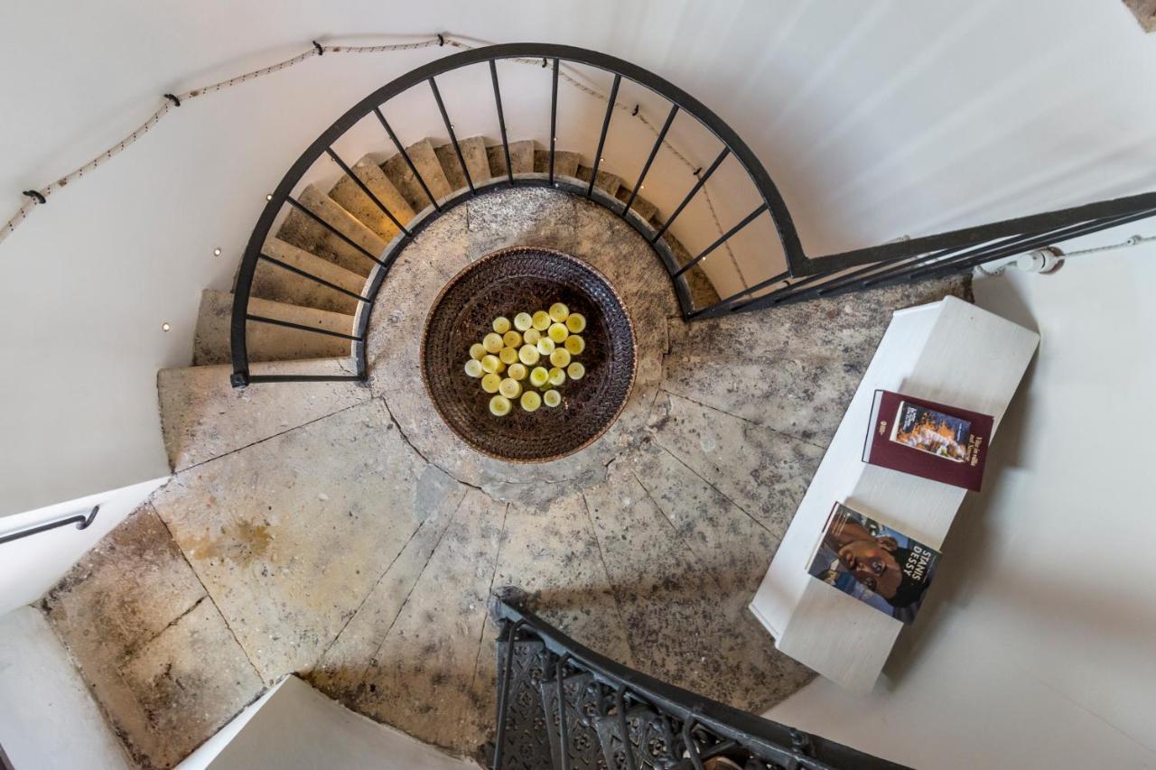 Faro Capo Spartivento Chia Esterno foto