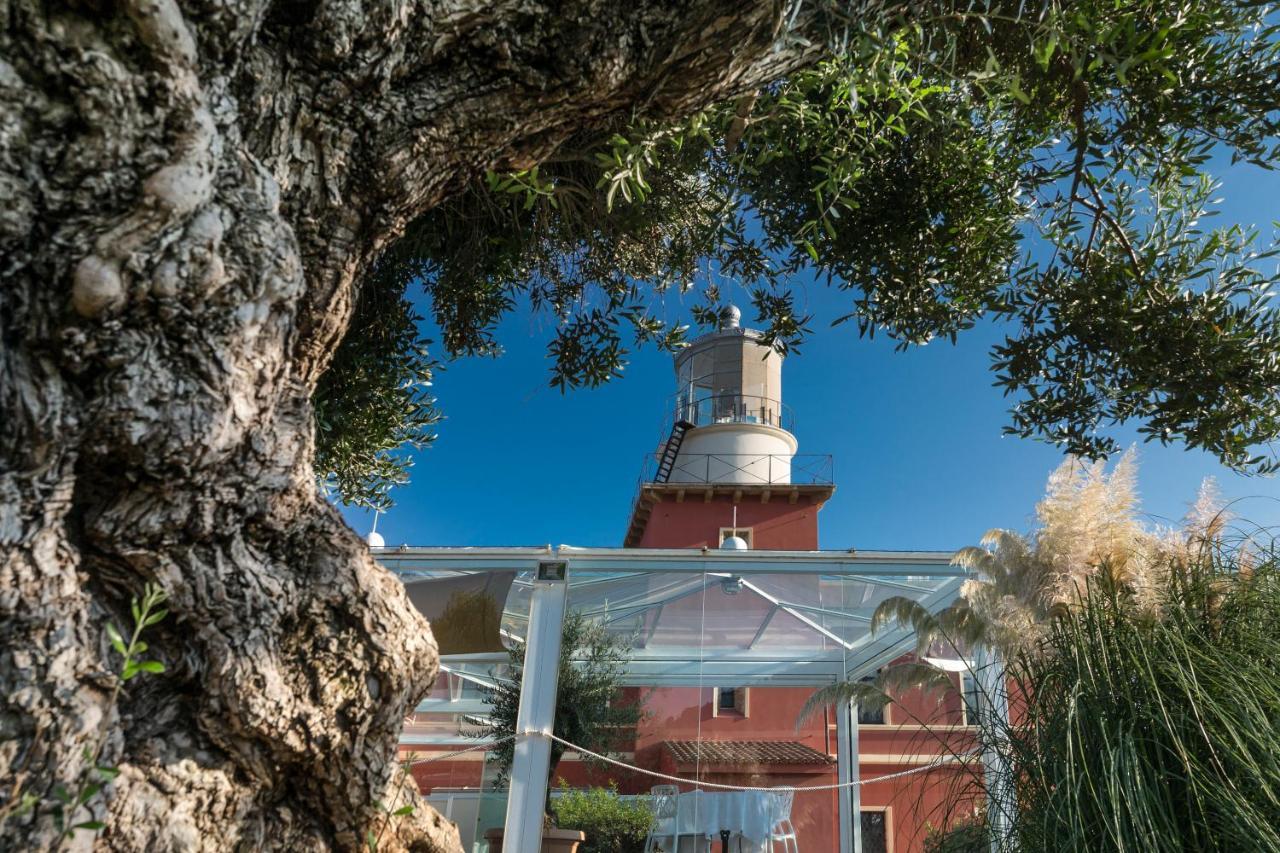 Faro Capo Spartivento Chia Esterno foto